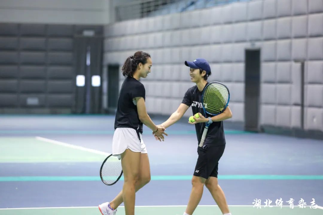 曼城凭借其 曼城凭借其