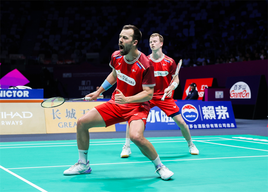 色的攻击火 色的攻击火