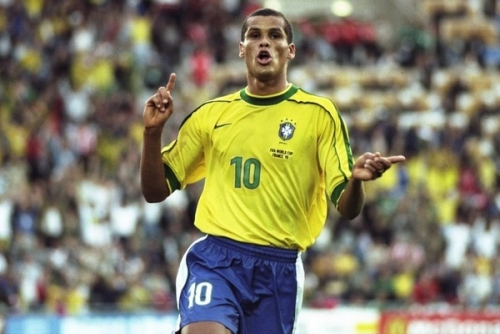 赛季的连续 赛季的连续