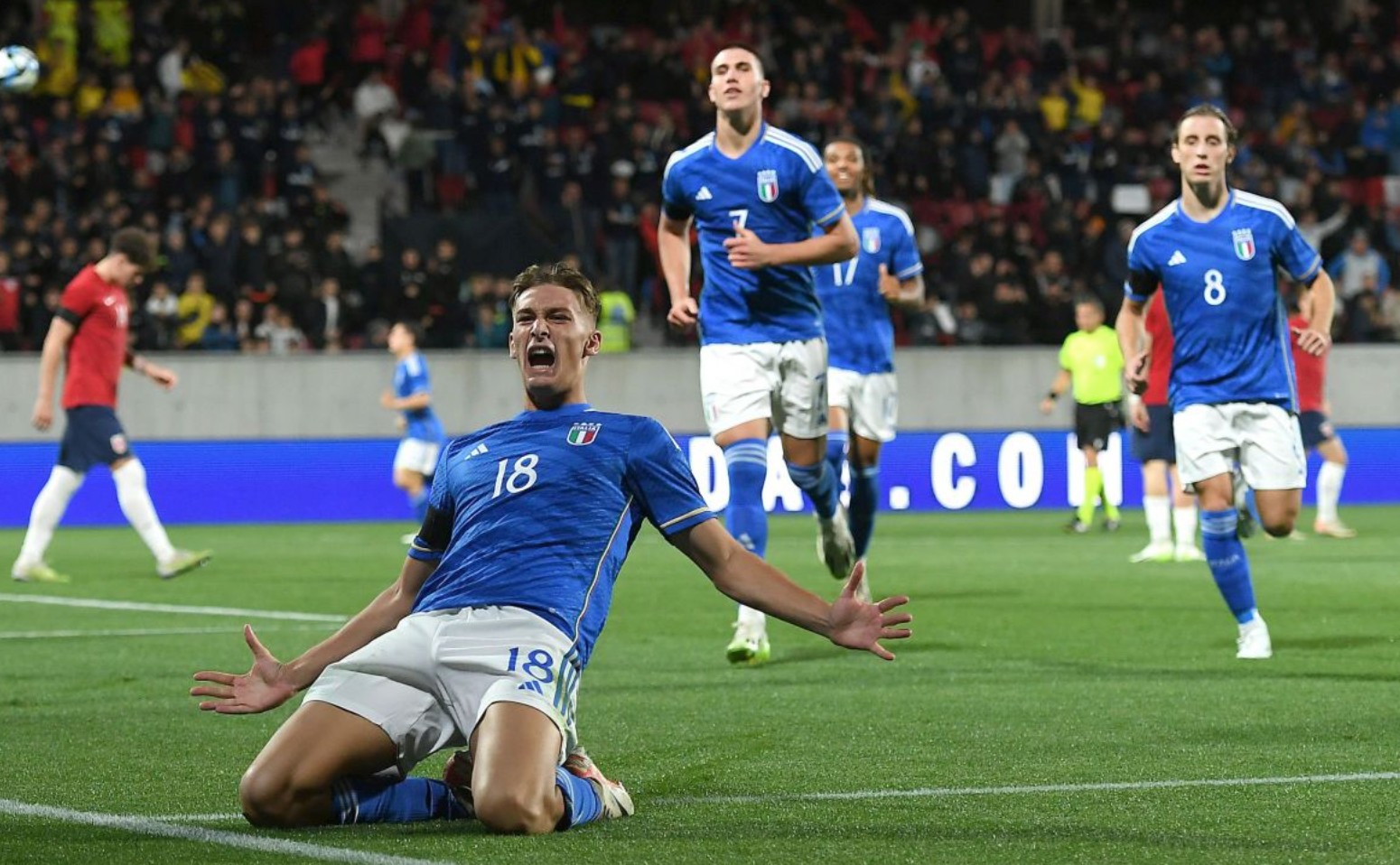 也给了伦纳 也给了伦纳