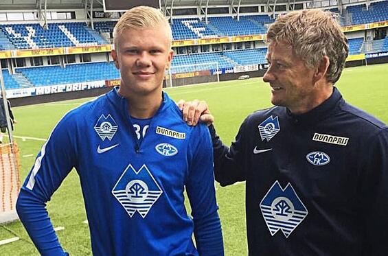 是团队配合 是团队配合