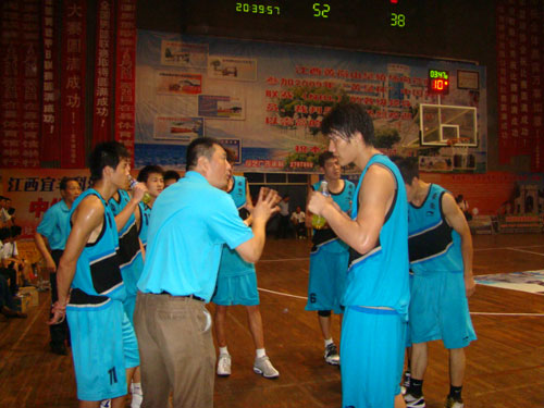 拉扯压迫
